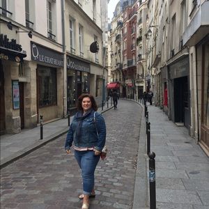 Meet your Posher, Andrea